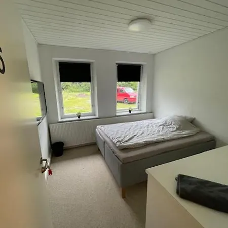 Haandvaerkerovernatning Motel *
